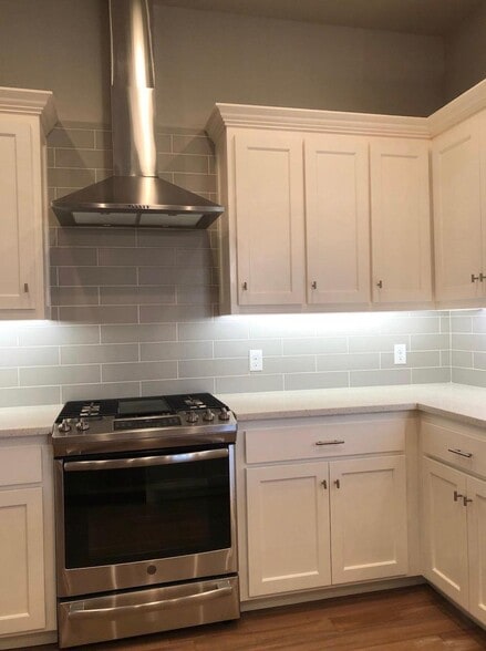 Building Photo - 4605 McCann Ave