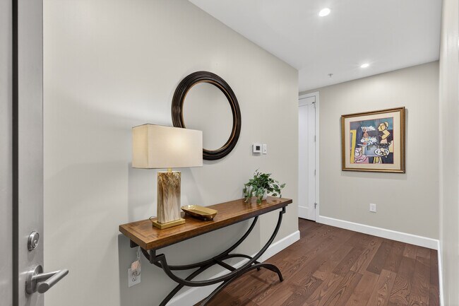 Building Photo - 1820 Peachtree St NW