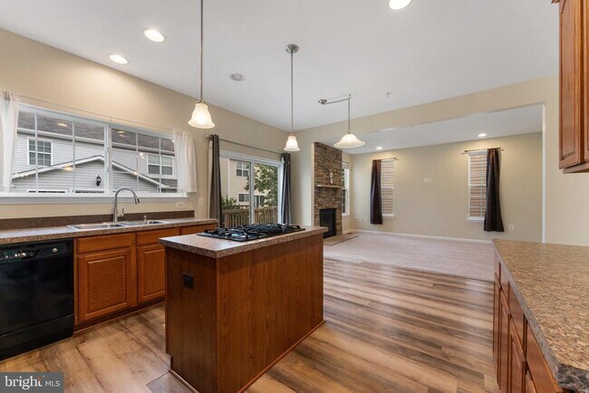 Building Photo - 15622 Gilpin Mews Ln