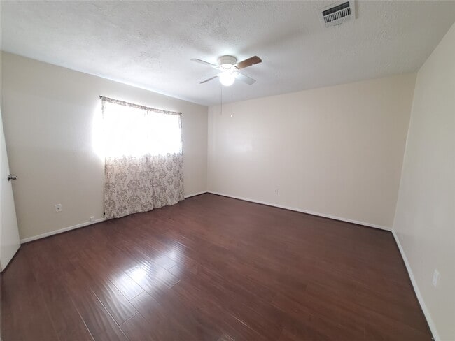 Building Photo - 2810 Arrowhead Dr