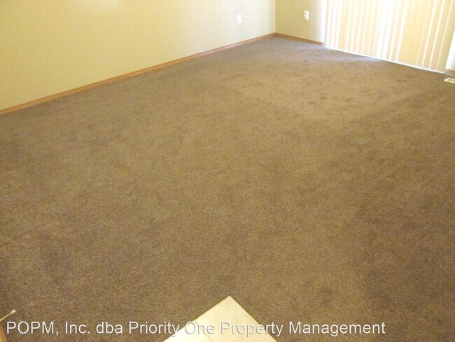 Building Photo - 3 br, 2.5 bath House - 546  SE Beavercreek...