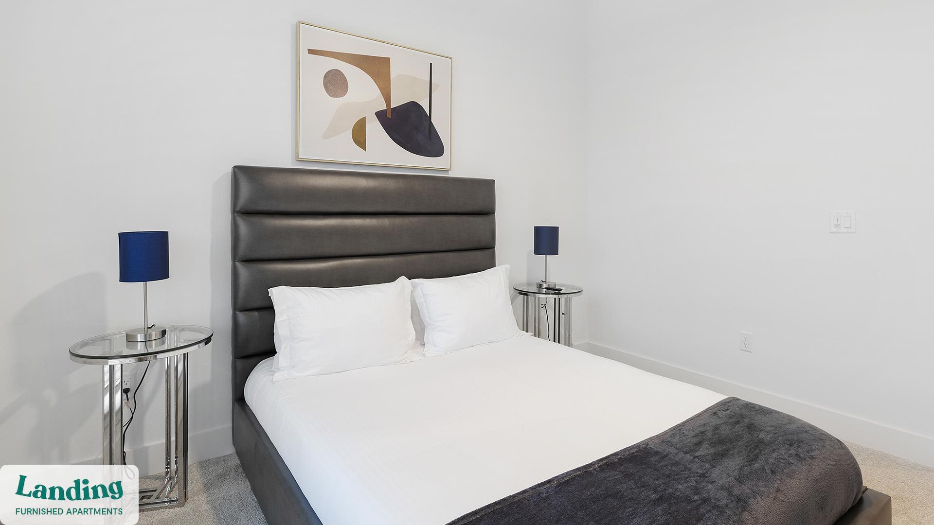 Building Photo - 650 E Sycamore St