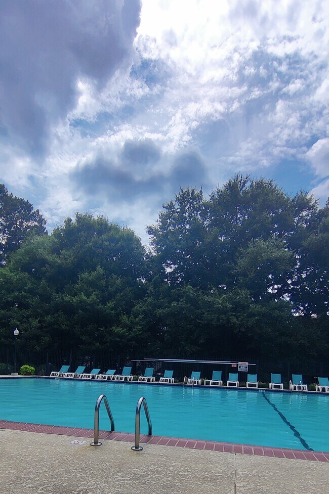 Building Photo - 387 Ralph McGill Blvd NE