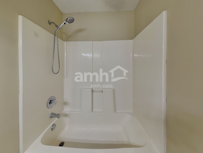 Building Photo - 901 Birkdale Dr