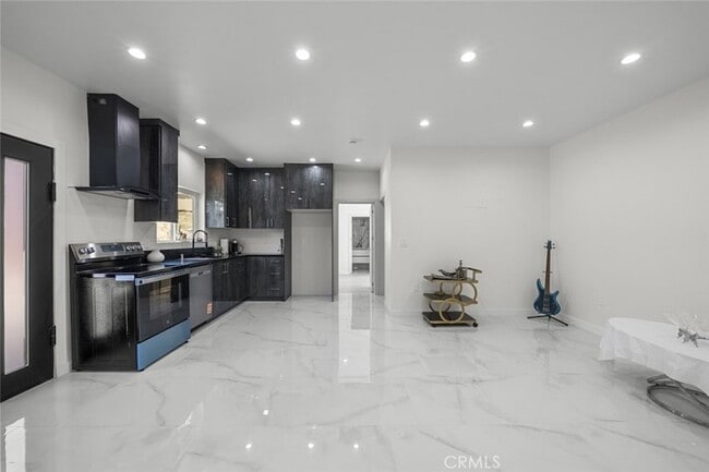 Building Photo - 10801 1/2 Wescott Avenue Unit