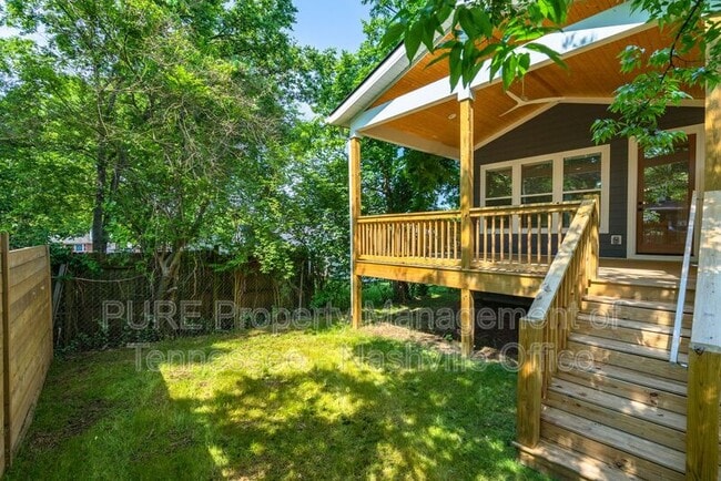 Building Photo - 606 Annex Ave