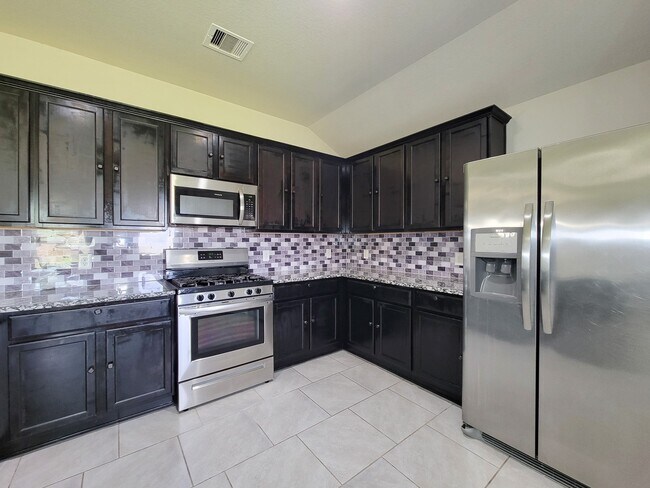 Building Photo - 29614 Breakwater Dr