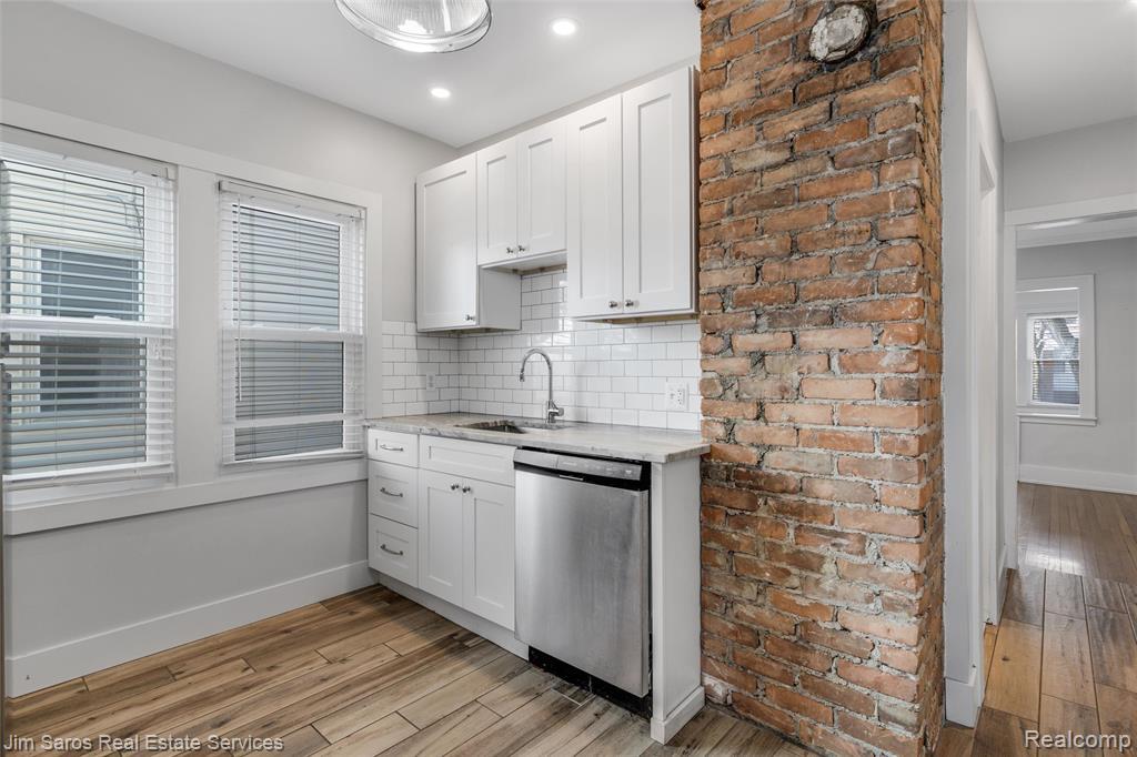 Building Photo - 1322 Wayburn St