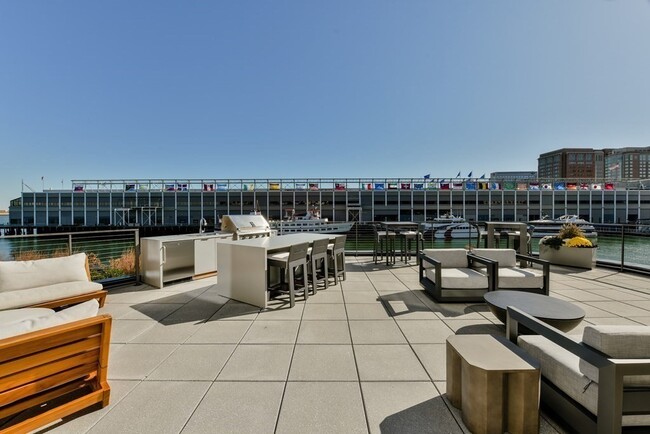 Building Photo - 300 Pier 4 Blvd