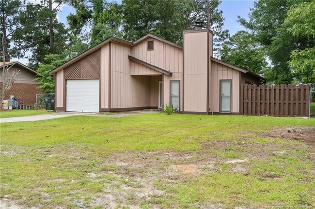 Building Photo - 920 Inglewood Ln