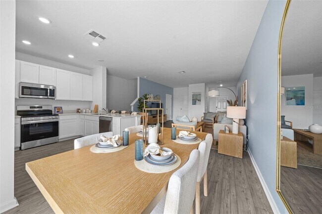 Building Photo - 4890 SW 81st Lp