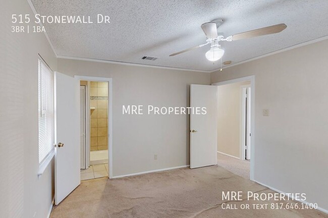 Building Photo - 515 Stonewall Dr
