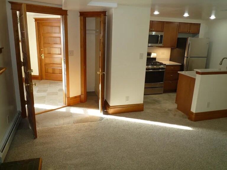 Building Photo - 1301 Clayton St