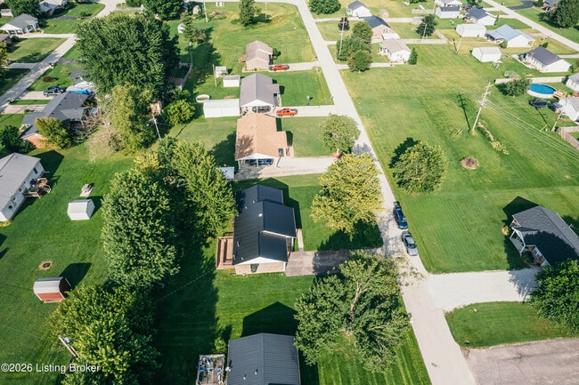 Building Photo - 309 E 6th St