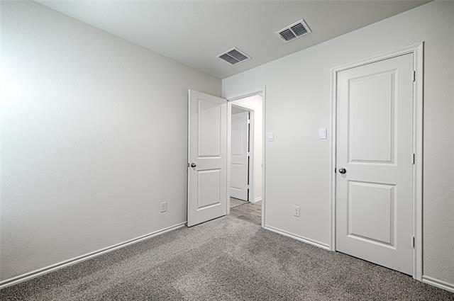 Building Photo - 598 Minnie Ln