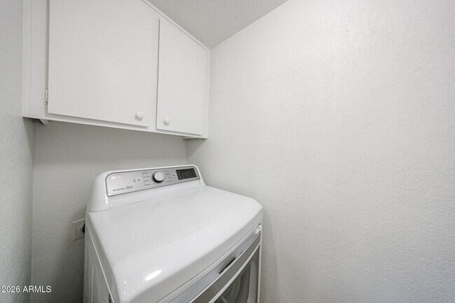 Building Photo - 8333 E Orange Blossom Ln