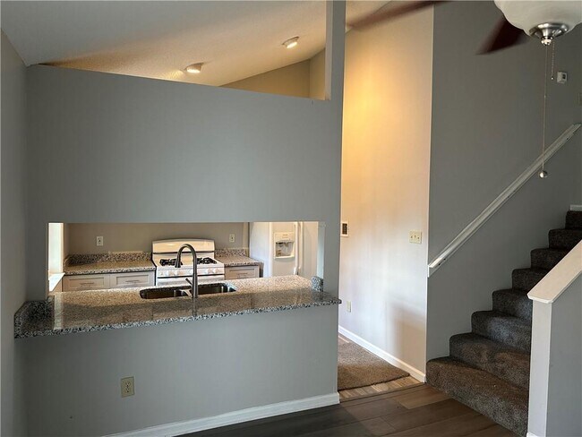 Building Photo - 1923 Cheatham Woods Dr SW