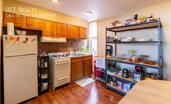 Building Photo - 2205 S 20th St