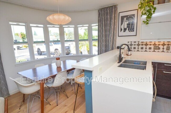 Building Photo - 676 Doris Ave