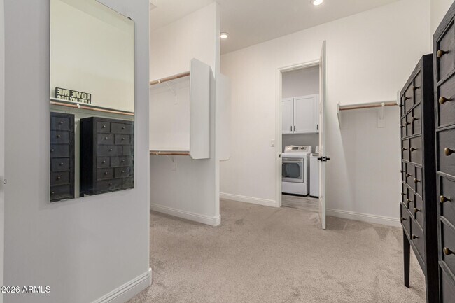 Building Photo - 267 W Amherst St