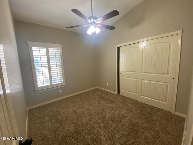 Building Photo - 14505 Hunters Grove Ave