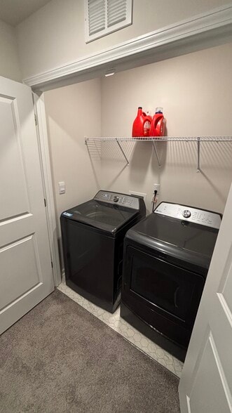 Building Photo - 325 Chapelwood Way