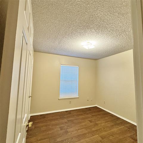 Building Photo - 2633 Ladywood Dr