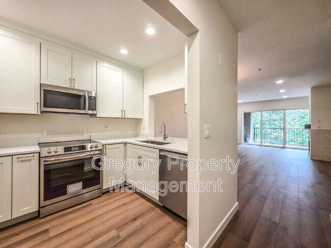 Building Photo - 12439 Totem Lake Way