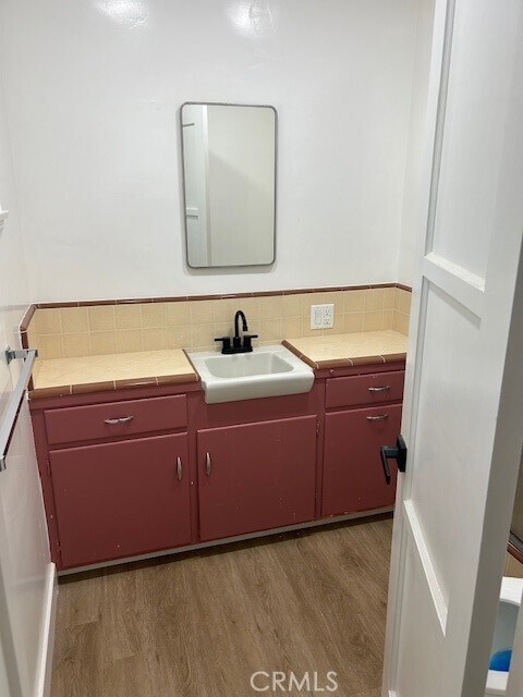 Building Photo - 4568 Edgewood Pl