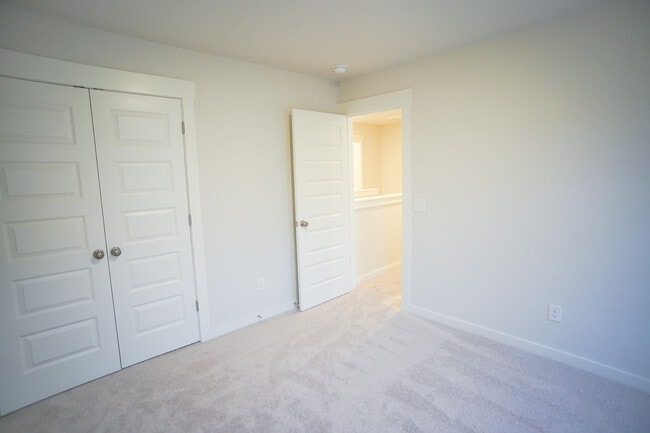 Building Photo - 1619 Manuka Ln