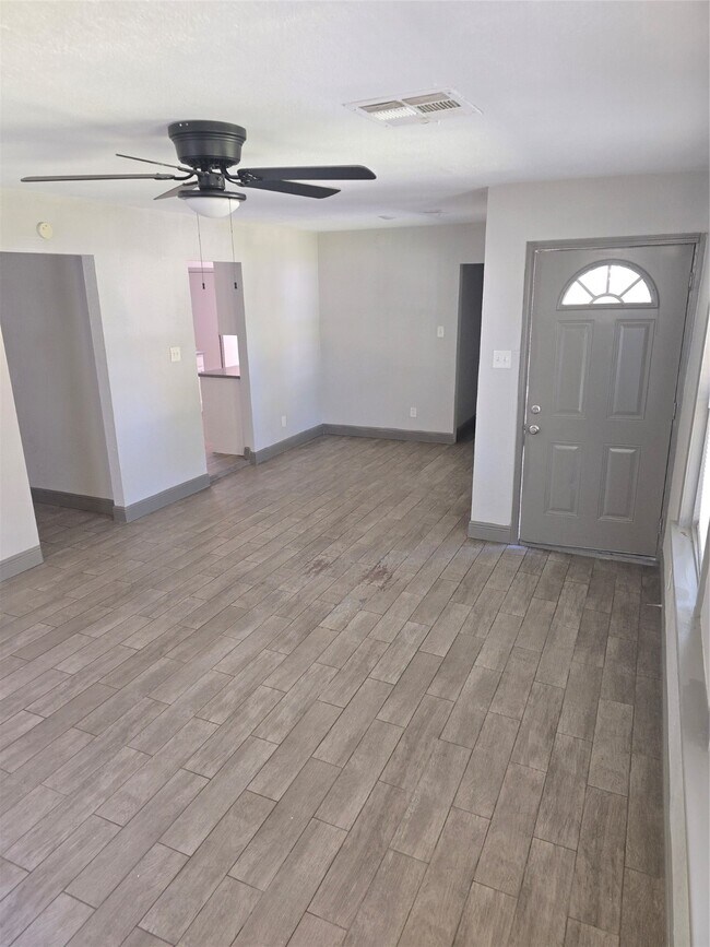 Building Photo - 3308 Sophie Ann Dr