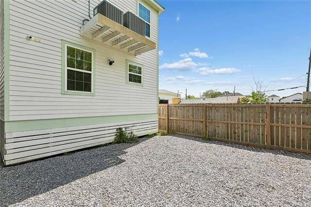 Building Photo - 3212 Jackson Ave