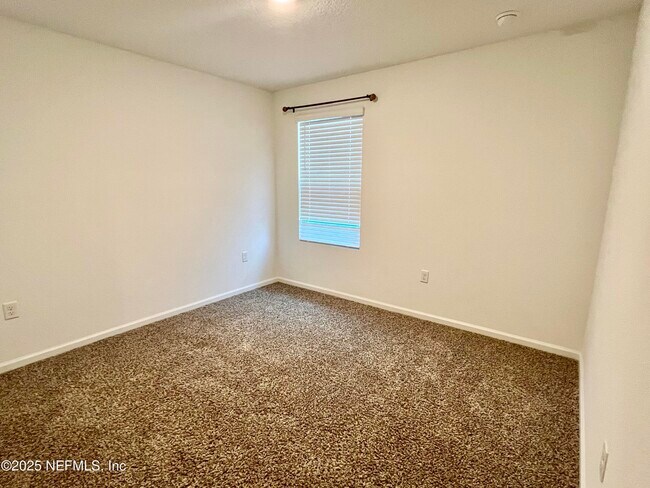 Building Photo - 12659 European Beech Rd