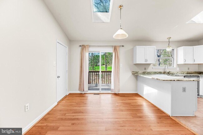 Building Photo - 3604 Cox Ct