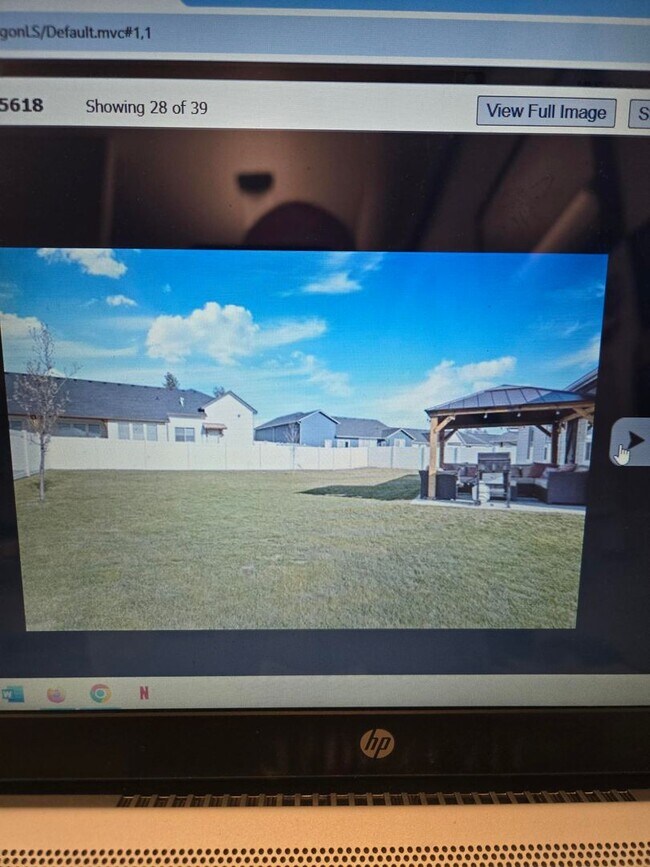 Building Photo - Stunning Zero Step Ranch Style Home