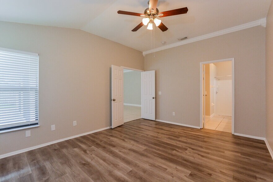 Building Photo - 10119 Pink Carnation Ct