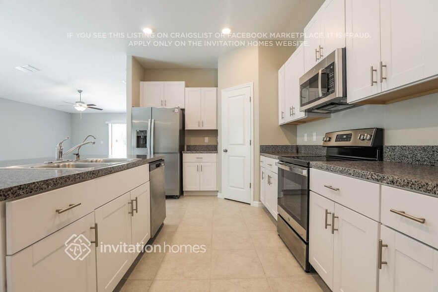 Building Photo - 1417 Flower Dust Dr