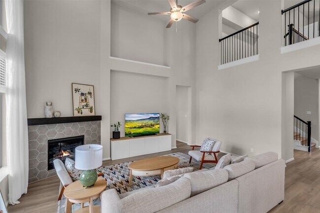 Building Photo - 32117 Magnolia River Trl