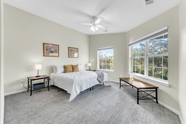 Building Photo - 155 W Rockford Dr