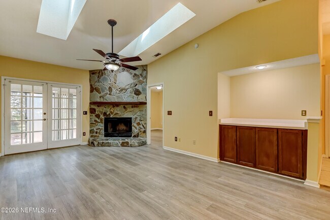 Building Photo - 3476 Raymur Villa Dr