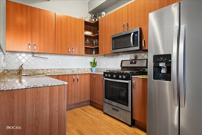 Building Photo - 4545 S Drexel Blvd