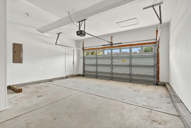 Building Photo - Four-Bedroom Home in Knightdale