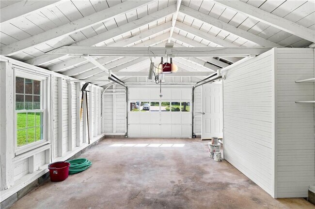 Building Photo - 37 Ryefield Rd