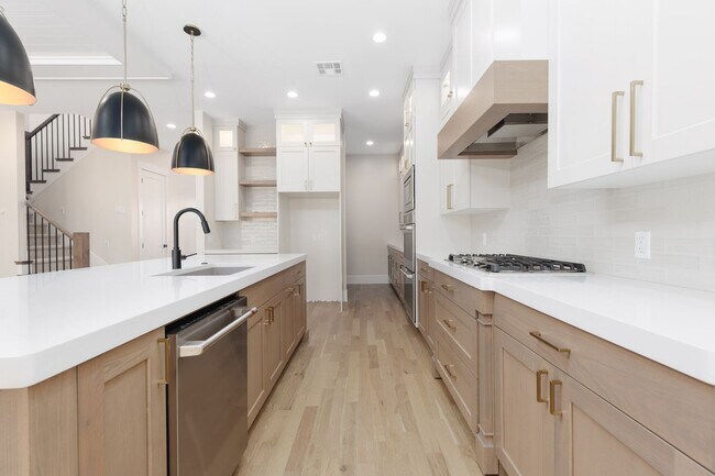 Building Photo - 2926 Naboo Ln