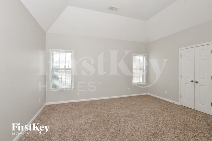 Building Photo - 995 Nesting Wood Cir W