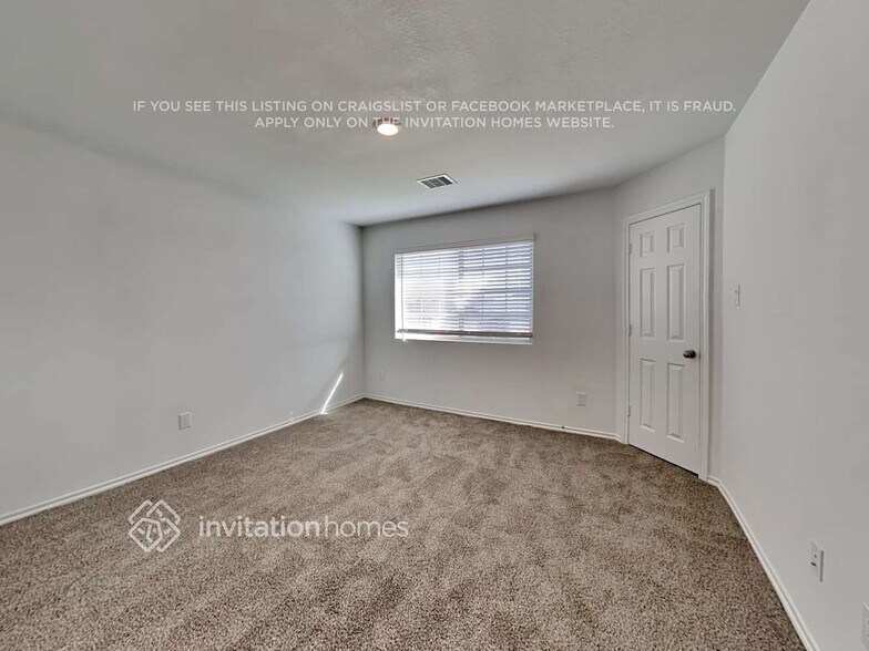 Building Photo - 24114 Mustang Run Dr