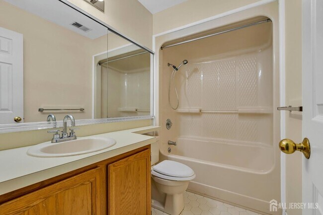Building Photo - 31 Fair Acres Ct