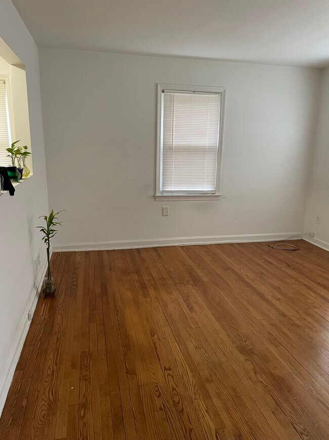 Building Photo - 2710 Fort Baker Dr SE