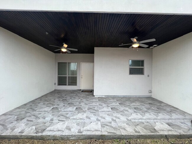 Building Photo - THE DORADO CONDOMINIUMS