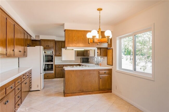 Building Photo - 13104 Magnolia Blvd